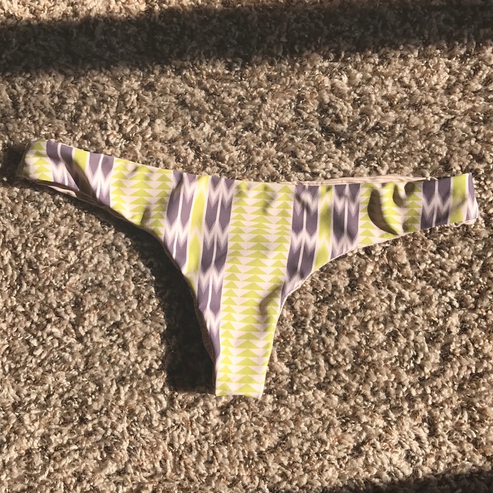 Beautiful acacia bottoms in arrow